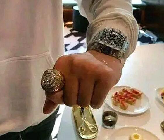 《英雄聯盟》s賽冠軍戒指所屬介紹 《英雄聯盟》s賽冠軍戒指所屬介紹