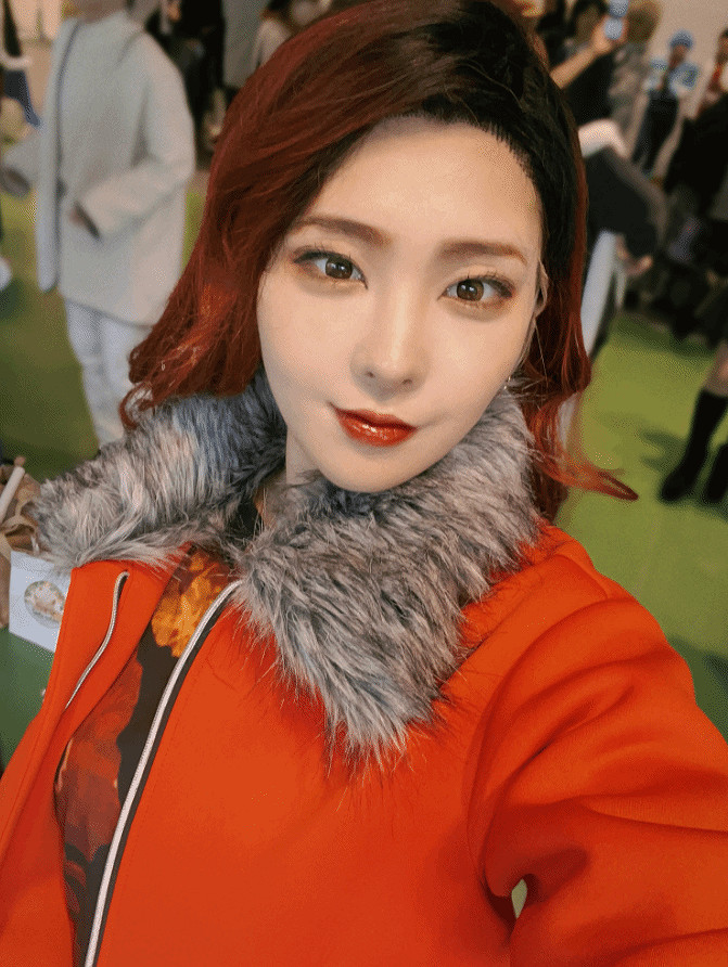 美女COS《人中之龍》系列女角色：與原版演員極其相似！