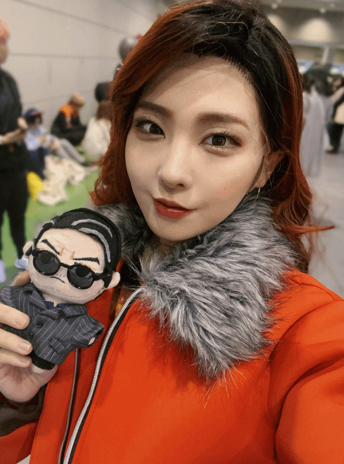 美女COS《人中之龍》系列女角色：與原版演員極其相似！