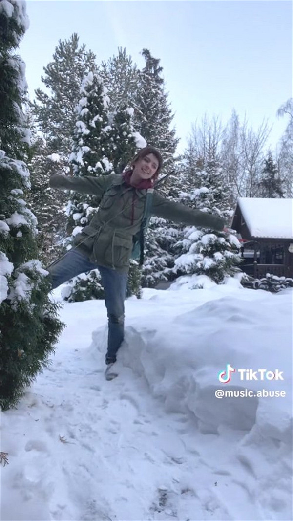 艾莉也玩短影片？Tiktok使用者分享《最後生還者》COS