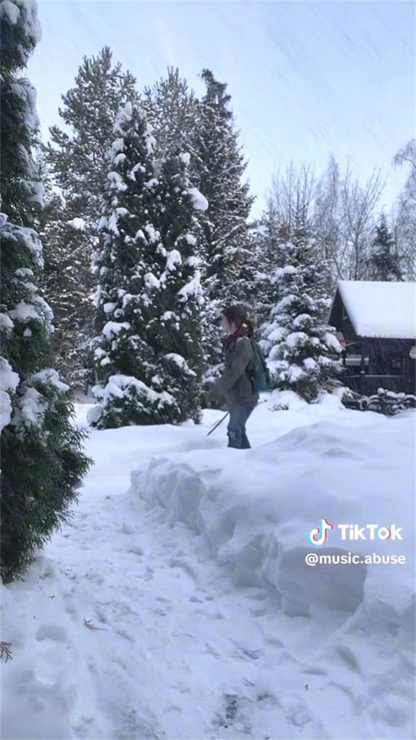 艾莉也玩短影片？Tiktok使用者分享《最後生還者》COS