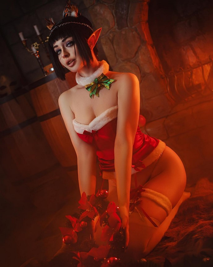 身材火辣性感！烏克蘭美女分享《柏德之門3》影心COS