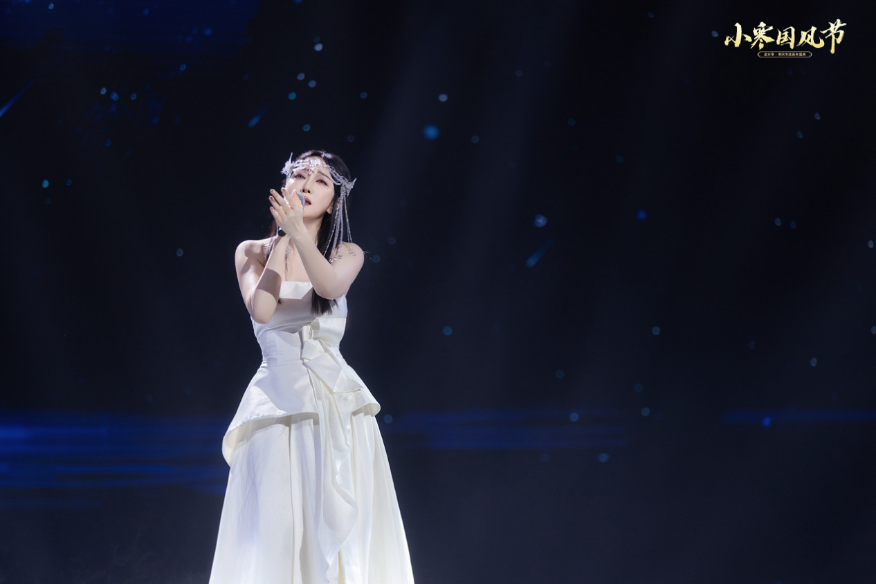 參加完這場漫展，人手拉走了5斤重的周邊