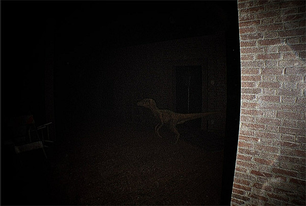 《未知錄影帶》最新預告公布：受恐龍危機和逃生啟發