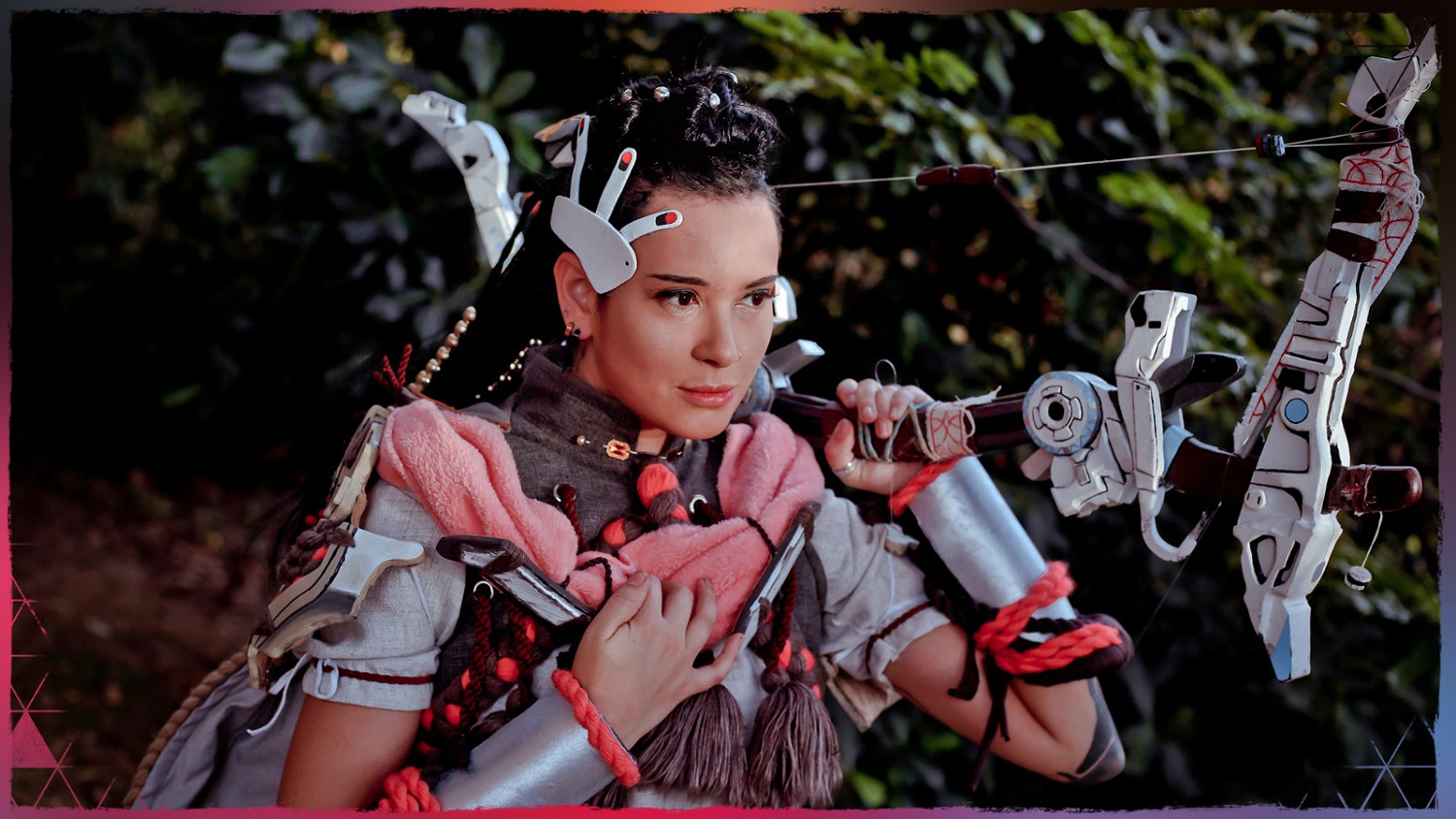 《地平線:西域禁地》女主美照 笑容好甜美你心動嗎? 《地平線:西域禁地》女主美照 笑容好甜美你心動嗎?