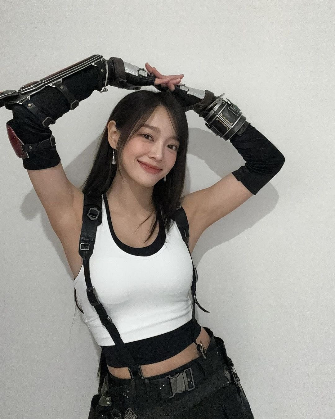 索尼農歷新年宣傳片 韓國女星金世正Cos蒂法