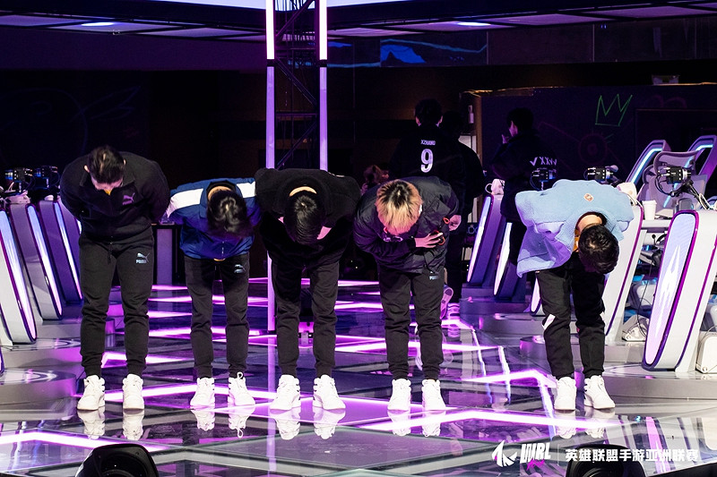 破浪而出!KBG奪得英雄聯盟手遊WRL A2總冠軍 破浪而出!KBG奪得英雄聯盟手遊WRL A2總冠軍