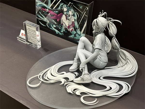 米山舞X初音手辦2月5日開啟預訂:大尺寸精細造型再現