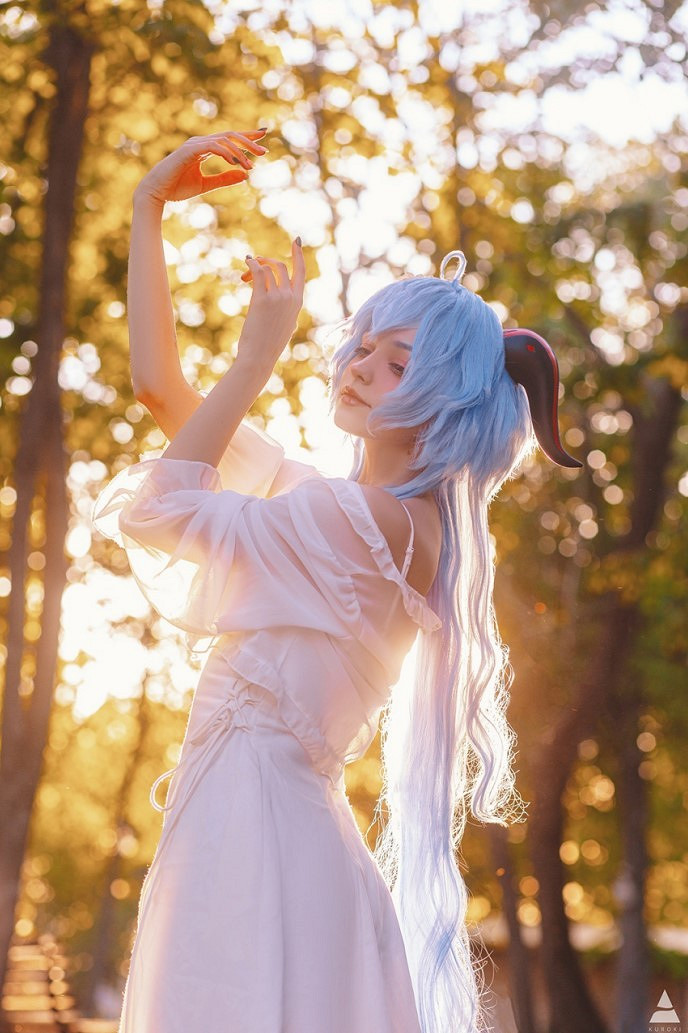 俄羅斯小姐姐COS《原神》甘雨 性感黑絲誘惑動人！@！