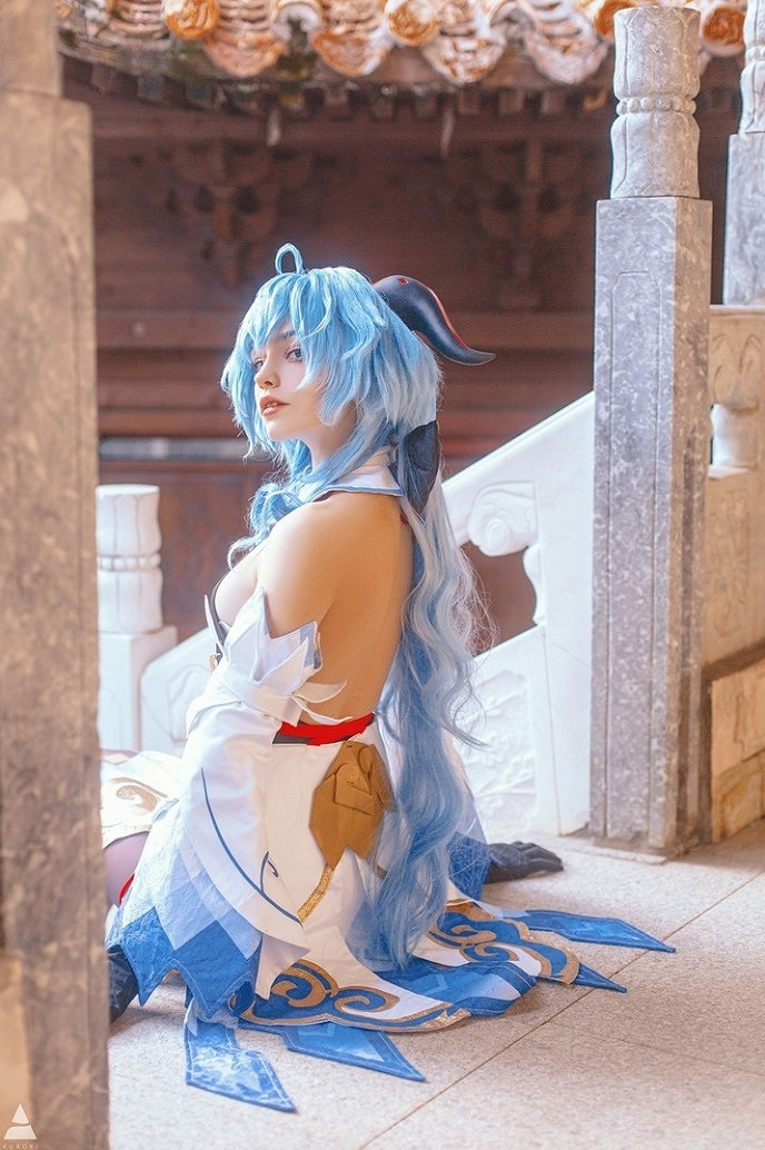 俄羅斯小姐姐COS《原神》甘雨 性感黑絲誘惑動人！@！