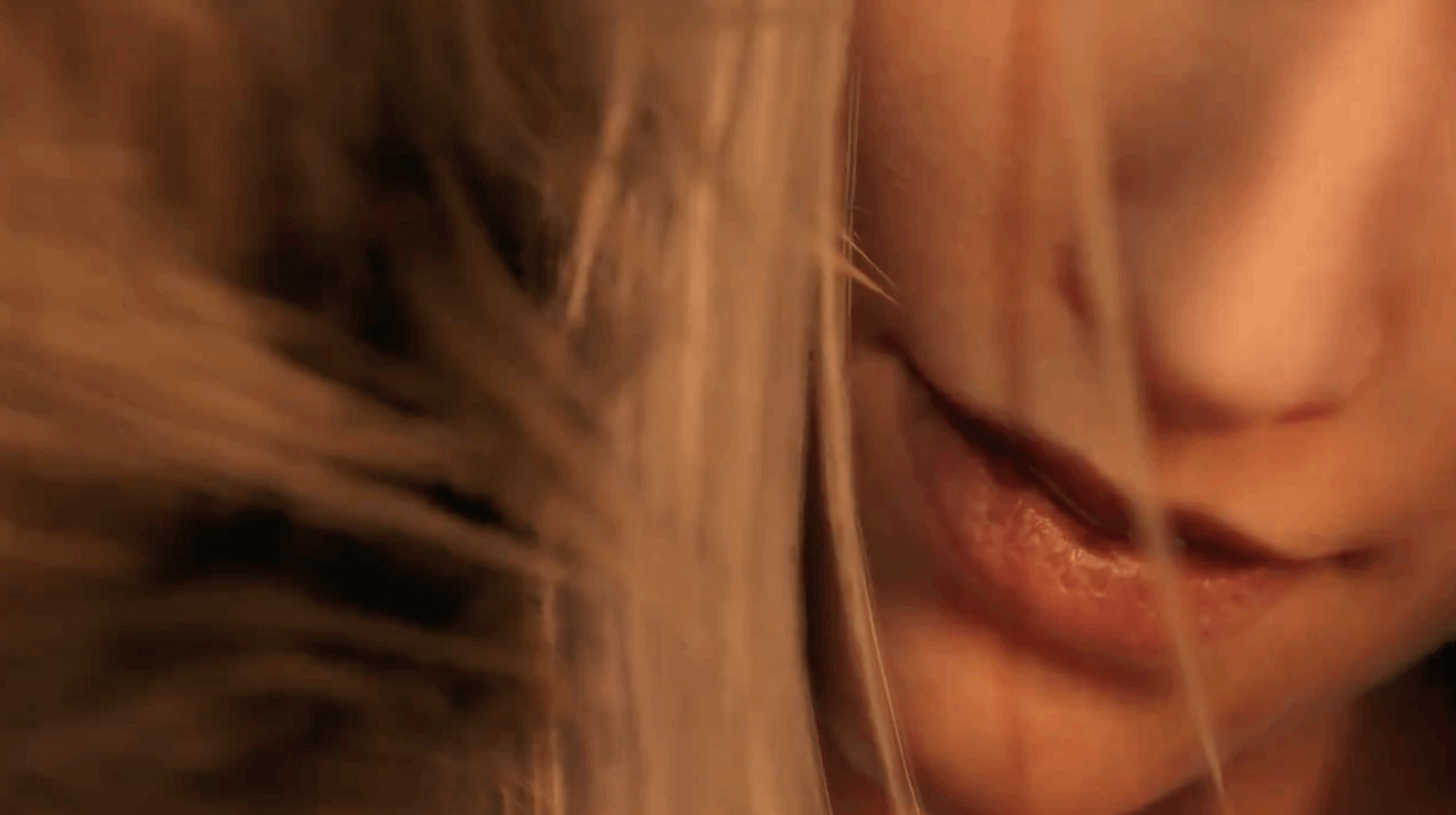 《FF7重生》新片段 薩菲羅斯、克勞德相擁"親密耳語" 《FF7重生》新片段 薩菲羅斯、克勞德相擁"親密耳語"