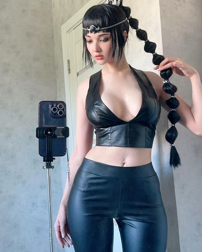 知名烏克蘭COSER Sai Westwood cos《柏德之門3》影心