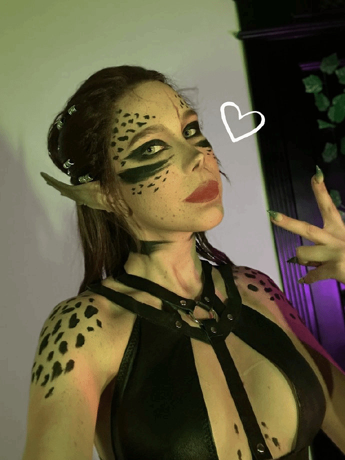 國外美女COS《博德3》萊埃澤爾 這個身材讓人吹爆！