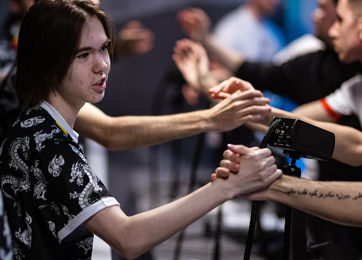 《csgo》選手donk遊玩平台介紹 《csgo》選手donk遊玩平台介紹